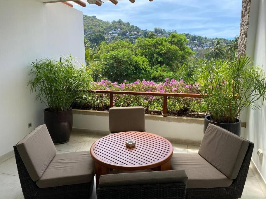 Beachfront 2 Bedroom Luxury Condo Chava Surin Exterior photo